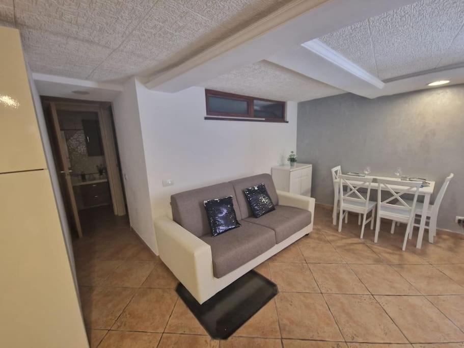 Casa Vacanza Castello Кальяри Экстерьер фото